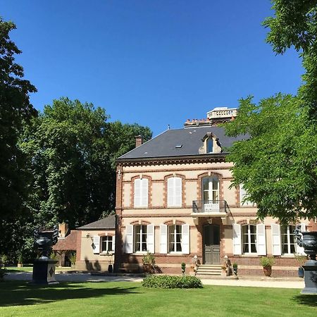 Chateau De Montabert Montaulin Exterior photo